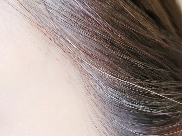 更年期白髪の気になる女性