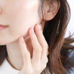 シミが気になる女性